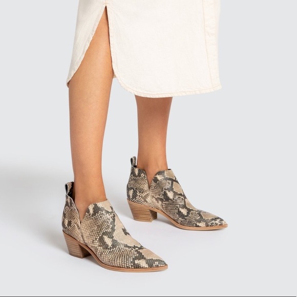 dolce vita sonni booties snake